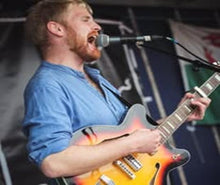 Load image into Gallery viewer, Penwythnos Gyda Gwilym Bowen Rhys - 12-14 Mis Rhagfyr 2025 Cost £195 - Deposit
