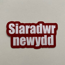 Load image into Gallery viewer, Sticer &quot;Siaradwr Newydd&quot;  (Sticker)
